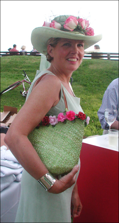 Mary Bouchet.